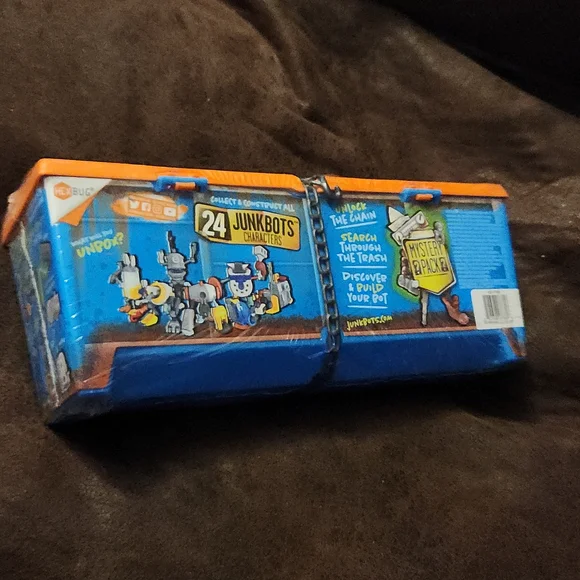 JunkBots Factory Collection - Picture 5 of 7